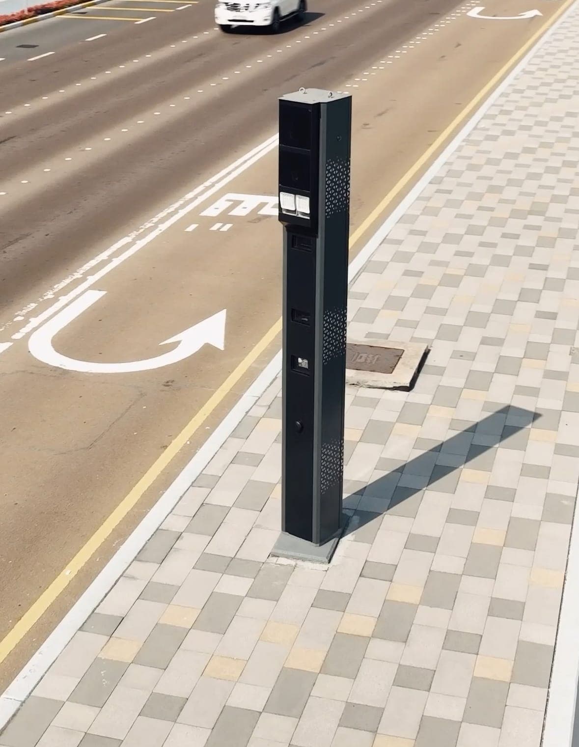 Intelligent Red-Light Enforcement System installation